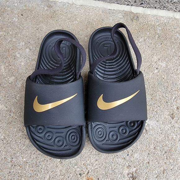 Nike Kawa Black Gold Toddler Slide Sandals 9C - Picture 3 of 11
